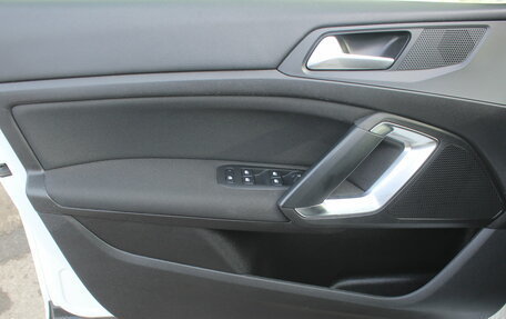 Peugeot 308 II, 2019 год, 1 219 000 рублей, 8 фотография