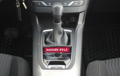 Peugeot 308 II, 2019 год, 1 219 000 рублей, 12 фотография