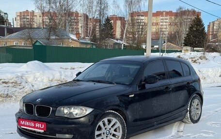 BMW 1 серия, 2011 год, 750 000 рублей, 3 фотография