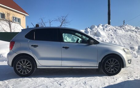 Volkswagen Polo VI (EU Market), 2010 год, 615 000 рублей, 2 фотография