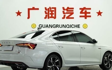 Skoda Octavia IV, 2022 год, 2 100 000 рублей, 6 фотография