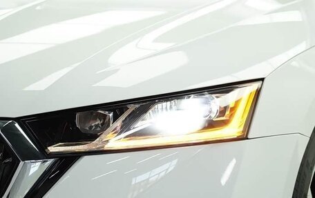 Skoda Octavia IV, 2022 год, 2 100 000 рублей, 19 фотография