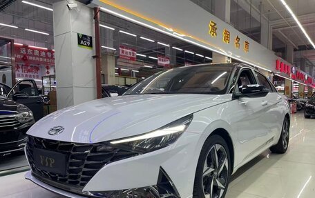 Hyundai Elantra, 2021 год, 1 795 000 рублей, 3 фотография