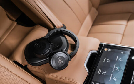 Land Rover Range Rover IV рестайлинг, 2025 год, 23 800 000 рублей, 24 фотография