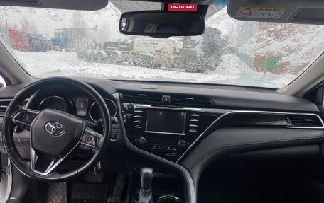 Toyota Camry, 2020 год, 2 680 000 рублей, 7 фотография