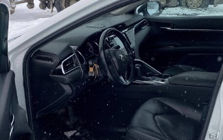 Toyota Camry, 2020 год, 2 680 000 рублей, 14 фотография