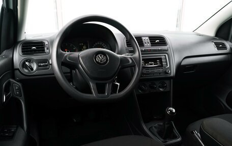 Volkswagen Polo VI (EU Market), 2017 год, 1 190 000 рублей, 10 фотография