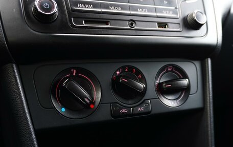 Volkswagen Polo VI (EU Market), 2017 год, 1 190 000 рублей, 23 фотография