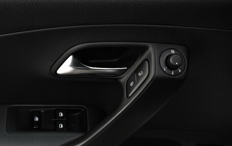 Volkswagen Polo VI (EU Market), 2017 год, 1 190 000 рублей, 25 фотография