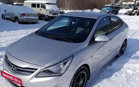 Hyundai Solaris II рестайлинг, 2016 год, 780 000 рублей, 2 фотография