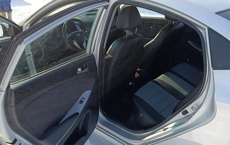 Hyundai Solaris II рестайлинг, 2016 год, 780 000 рублей, 10 фотография