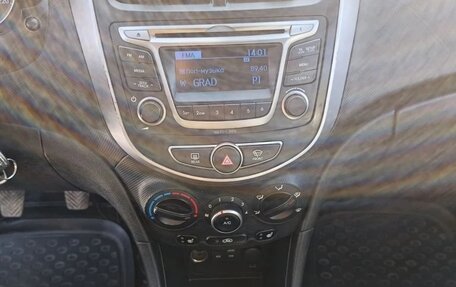 Hyundai Solaris II рестайлинг, 2016 год, 780 000 рублей, 7 фотография