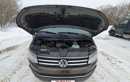 Volkswagen Caravelle T6 рестайлинг, 2018 год, 2 975 000 рублей, 10 фотография