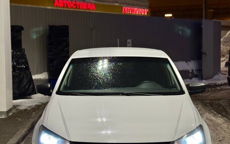 Volkswagen Polo VI (EU Market), 2018 год, 770 000 рублей, 2 фотография