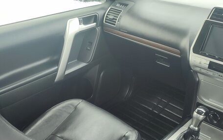 Toyota Land Cruiser Prado 150 рестайлинг 2, 2019 год, 4 450 000 рублей, 22 фотография