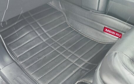 Toyota Land Cruiser Prado 150 рестайлинг 2, 2019 год, 4 450 000 рублей, 25 фотография