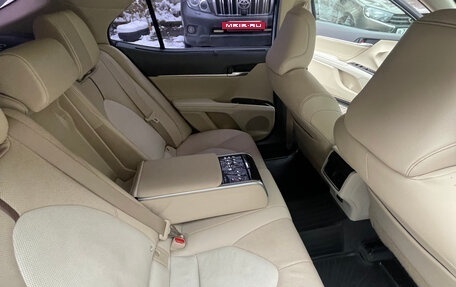 Toyota Camry, 2019 год, 3 250 000 рублей, 4 фотография