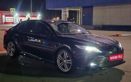 Toyota Camry, 2019 год, 3 250 000 рублей, 11 фотография