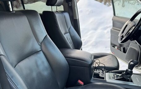 Toyota Land Cruiser Prado 150 рестайлинг 2, 2021 год, 7 750 000 рублей, 4 фотография