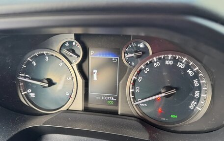 Toyota Land Cruiser Prado 150 рестайлинг 2, 2021 год, 7 750 000 рублей, 5 фотография