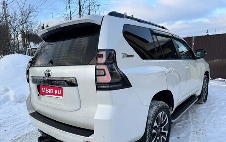 Toyota Land Cruiser Prado 150 рестайлинг 2, 2021 год, 7 750 000 рублей, 3 фотография