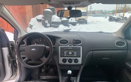 Ford Focus II рестайлинг, 2006 год, 410 000 рублей, 15 фотография