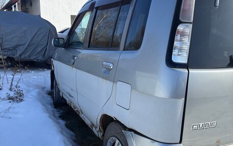 Nissan Cube II, 2001 год, 70 000 рублей, 4 фотография