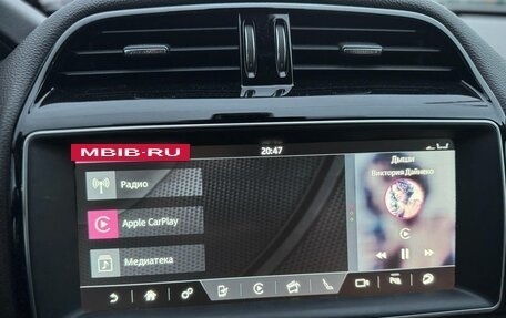 Jaguar F-Pace, 2016 год, 2 350 000 рублей, 6 фотография