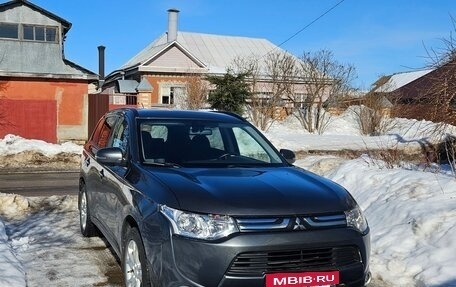 Mitsubishi Outlander III рестайлинг 3, 2012 год, 1 550 000 рублей, 1 фотография