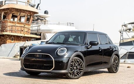 MINI Hatch, 2025 год, 3 720 000 рублей, 1 фотография