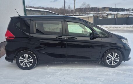 Honda Freed II, 2021 год, 2 000 000 рублей, 4 фотография