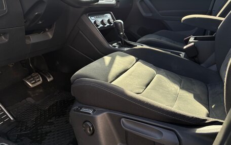 Volkswagen Tiguan II, 2019 год, 2 390 000 рублей, 10 фотография