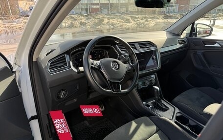 Volkswagen Tiguan II, 2019 год, 2 390 000 рублей, 7 фотография