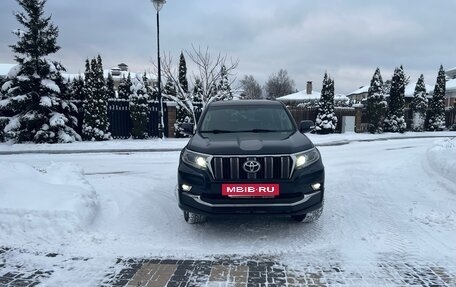 Toyota Land Cruiser Prado 150 рестайлинг 2, 2019 год, 4 800 000 рублей, 2 фотография
