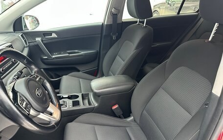 KIA Sportage IV рестайлинг, 2018 год, 1 890 000 рублей, 11 фотография