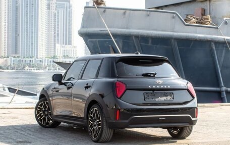 MINI Hatch, 2025 год, 3 720 000 рублей, 6 фотография