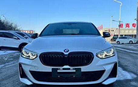 BMW 1 серия, 2022 год, 2 150 000 рублей, 2 фотография