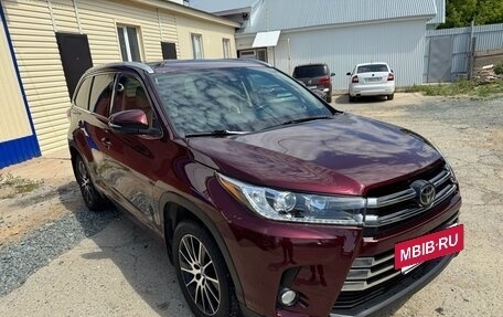 Toyota Highlander III, 2018 год, 3 600 000 рублей, 15 фотография