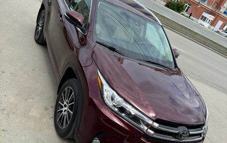 Toyota Highlander III, 2018 год, 3 600 000 рублей, 18 фотография