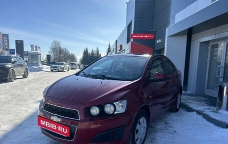 Chevrolet Aveo III, 2013 год, 751 800 рублей, 3 фотография