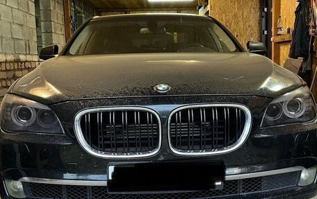 BMW 7 серия, 2011 год, 950 000 рублей, 9 фотография