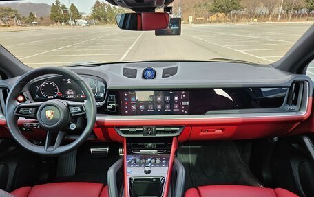 Porsche Cayenne III, 2024 год, 15 000 000 рублей, 7 фотография