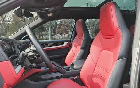 Porsche Cayenne III, 2024 год, 15 000 000 рублей, 13 фотография