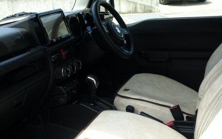 Suzuki Jimny, 2022 год, 1 930 000 рублей, 7 фотография