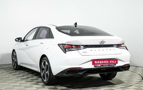 Hyundai Elantra, 2022 год, 2 249 700 рублей, 7 фотография