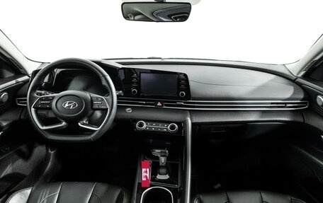 Hyundai Elantra, 2022 год, 2 249 700 рублей, 13 фотография