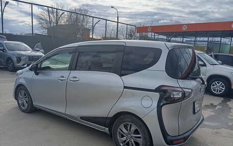 Toyota Sienta II, 2017 год, 1 450 000 рублей, 4 фотография