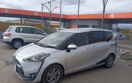 Toyota Sienta II, 2017 год, 1 450 000 рублей, 5 фотография
