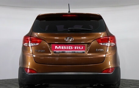 Hyundai ix35 I рестайлинг, 2013 год, 1 049 000 рублей, 4 фотография