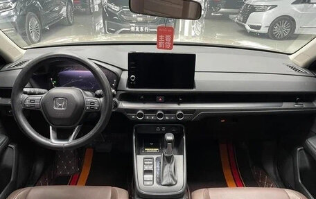 Honda CR-V, 2023 год, 4 048 000 рублей, 7 фотография